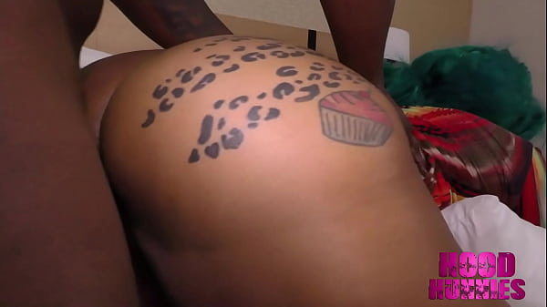 Diggin out huge butt cali hoe Anna Skyy