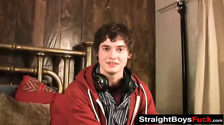 Suspiciously close straight friends fuck one lusty chick