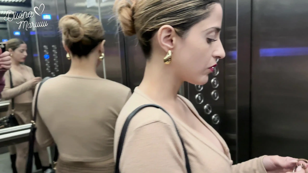 My Neighbor Asks Me for Sugar and I Find yourself with His Cock in My Ass and His Semen in My Mouth and Eye