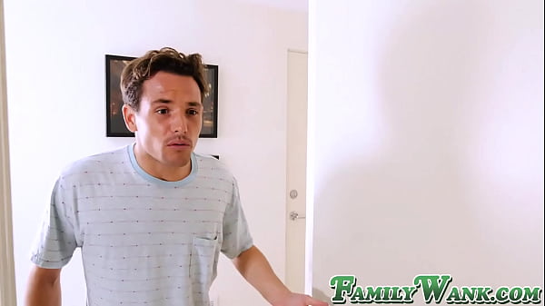 Beautiful stepsister Autumn Falls hammered before big facial