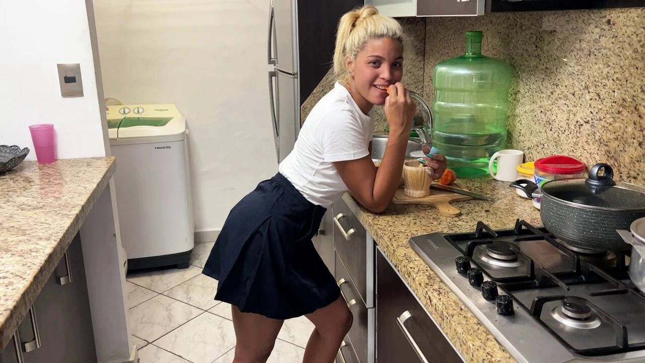 Girl Takes Old Pervert’s Deal to Never Cook Again