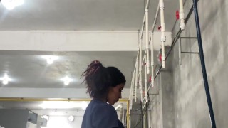 Sexo Arriesgado en el Trabajo , todo por un aumento $